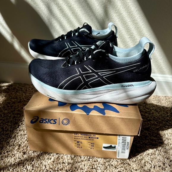 Asics Shoes - LIKE NEW |  ASICS Women's Gel-Nimbus 25 Running Shoes, 8.5